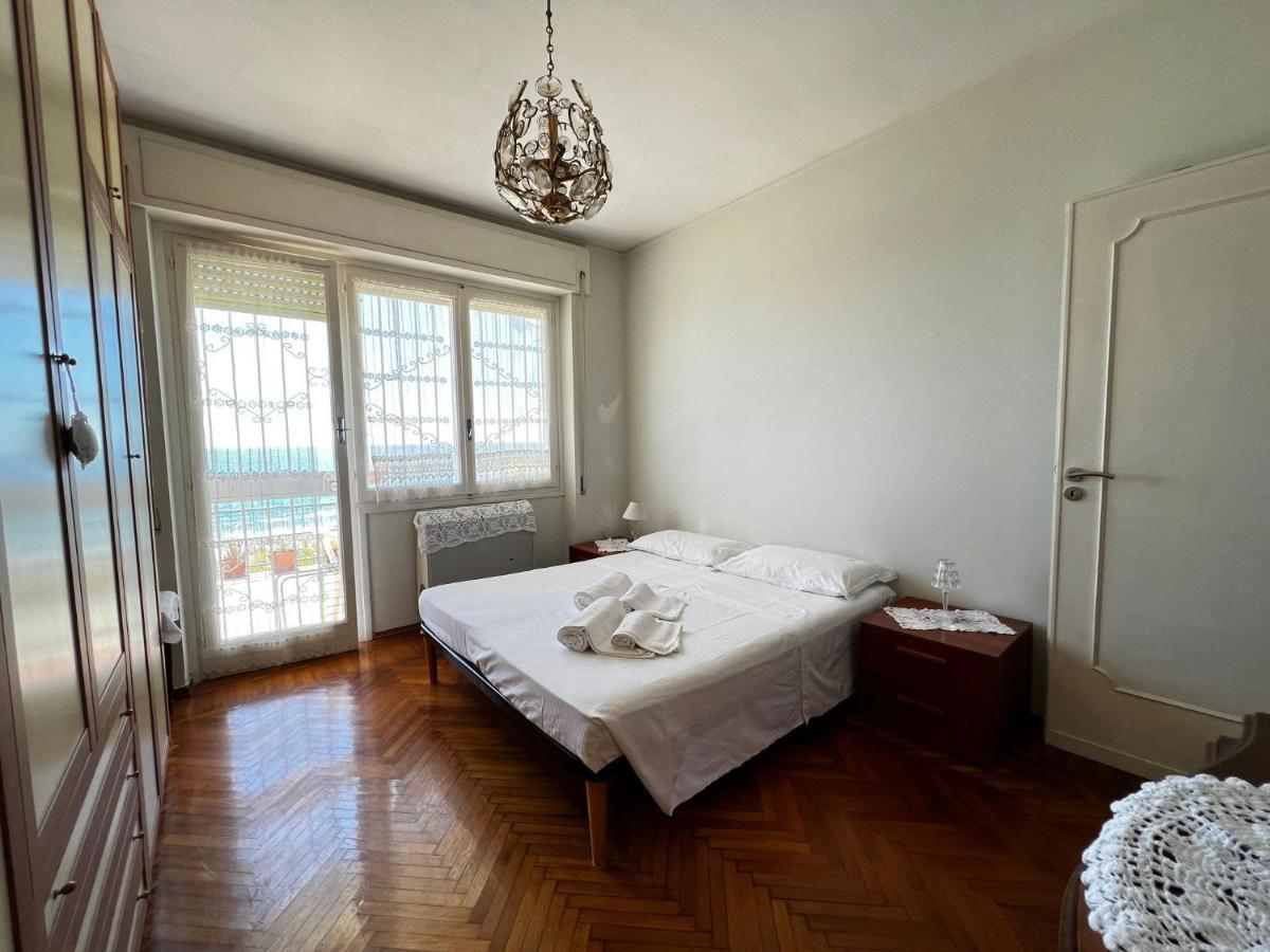 Suite A 2 Passi Dalla Spiaggia - Оспедалетти Экстерьер фото